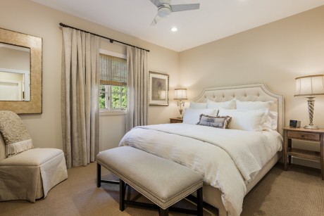 Welcome To Seal Cove Inn - Master Bedroom