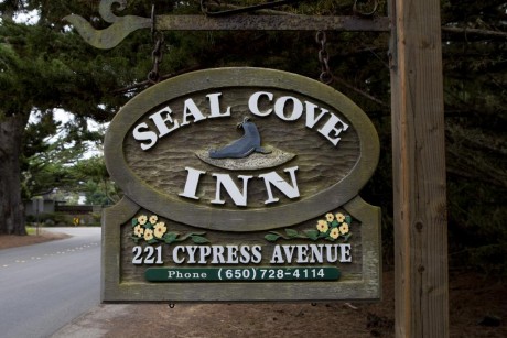 Welcome To Seal Cove Inn - Seal Cove Inn Sign